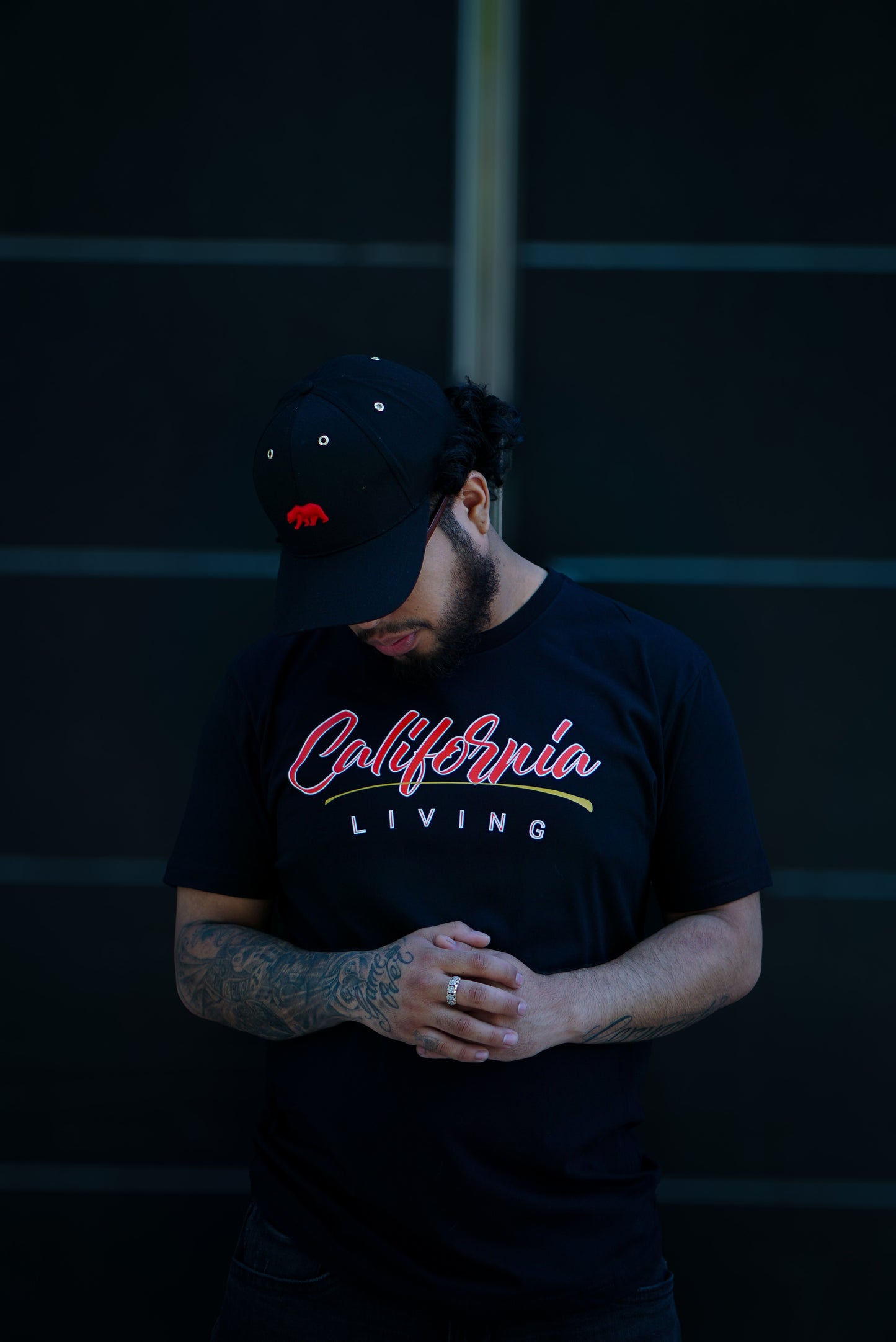 CALIFORNIA LIVING IN RED (FREE SHIPPING)