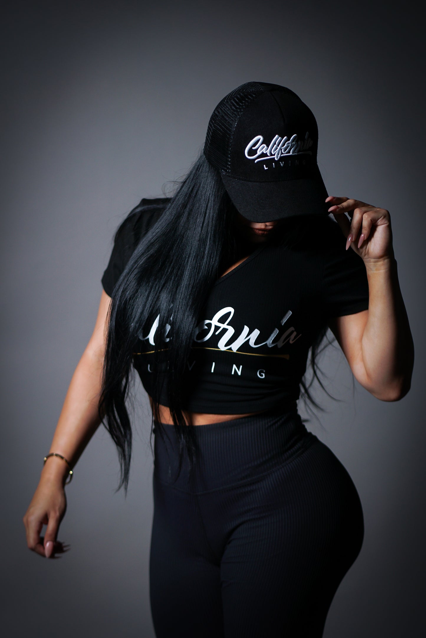 California Living black trucker hat (FREE SHIPPING)